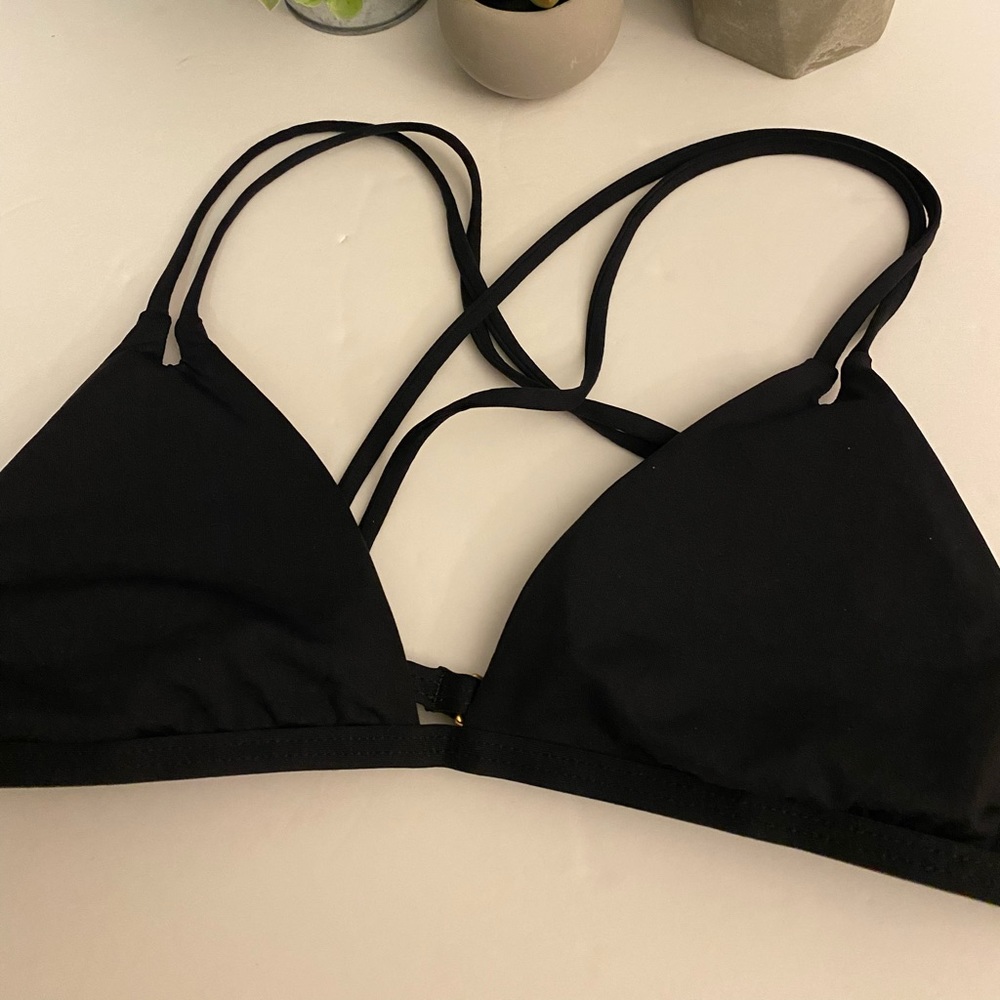 Ella Moss Small Bikini Top. - Picture 5 of 16